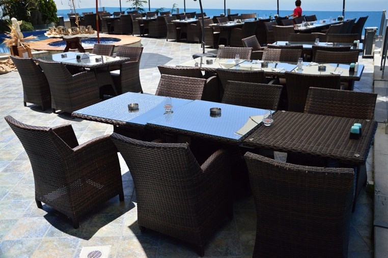Sunday Buffet at Bay Lodge Terrace